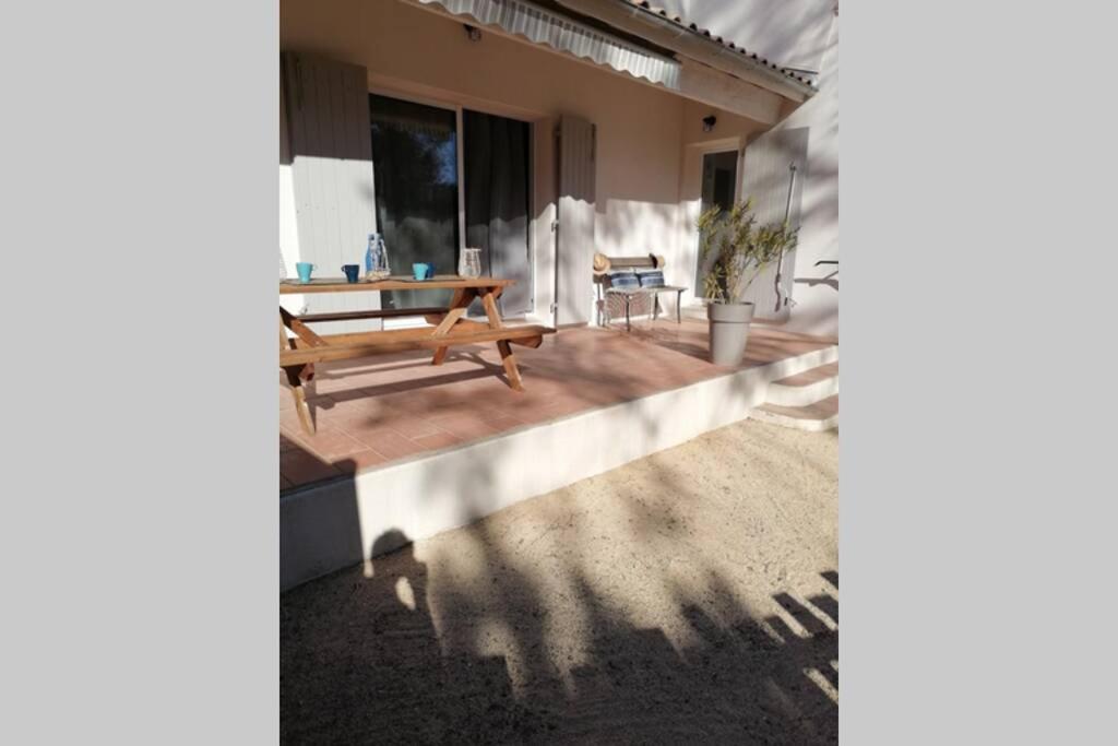 Maison 5 Personnes En Garrigue - Piscine-Spa Prive Langlade Exterior foto